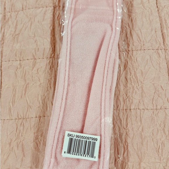 NWT Kylie Skin by Kylie Jenner Pink Spa Headband - Picture 2 of 5